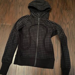 Lululemon houndstooth scuba hoodie